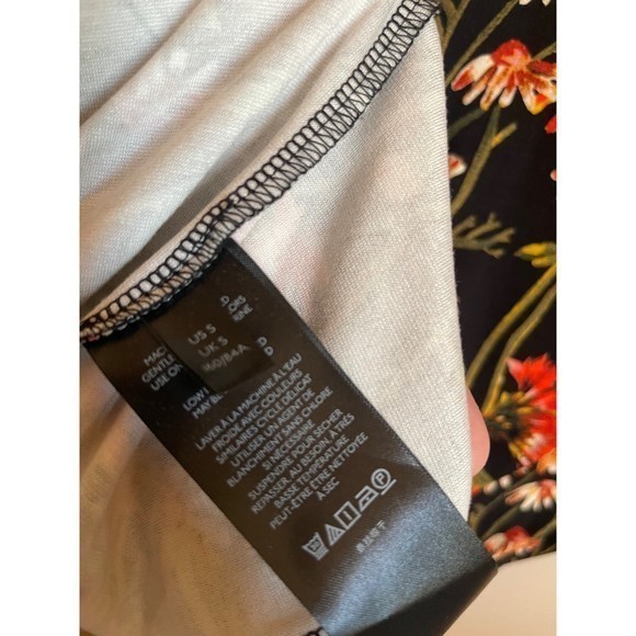 Urban Outfitters Black Floral Print‎ Bodycon Mini Dress- NEW - Picture 10 of 10